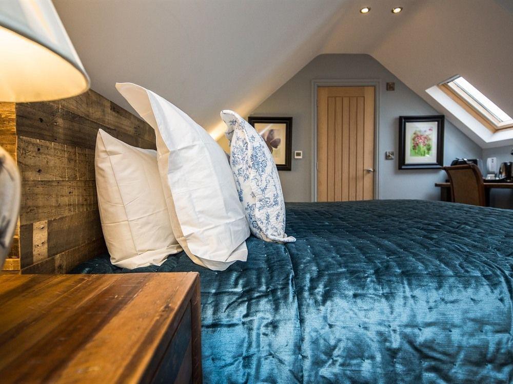 Eagle Mill Hotel Huntingdon Bagian luar foto