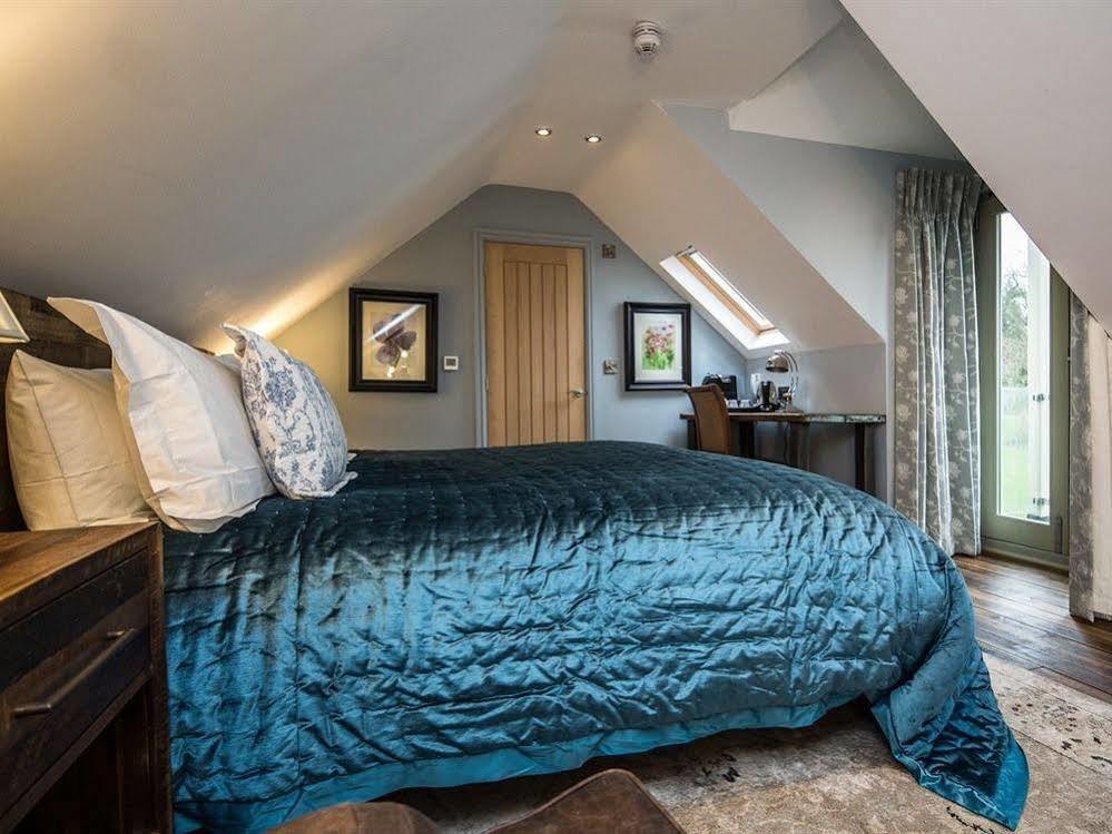 Eagle Mill Hotel Huntingdon Bagian luar foto