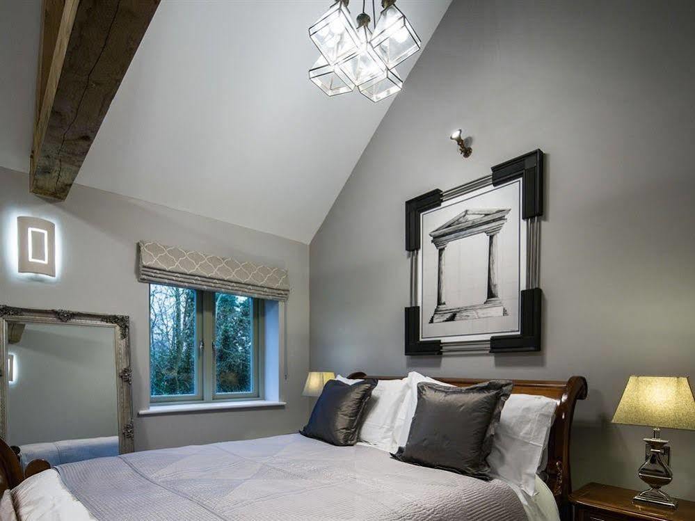 Eagle Mill Hotel Huntingdon Bagian luar foto