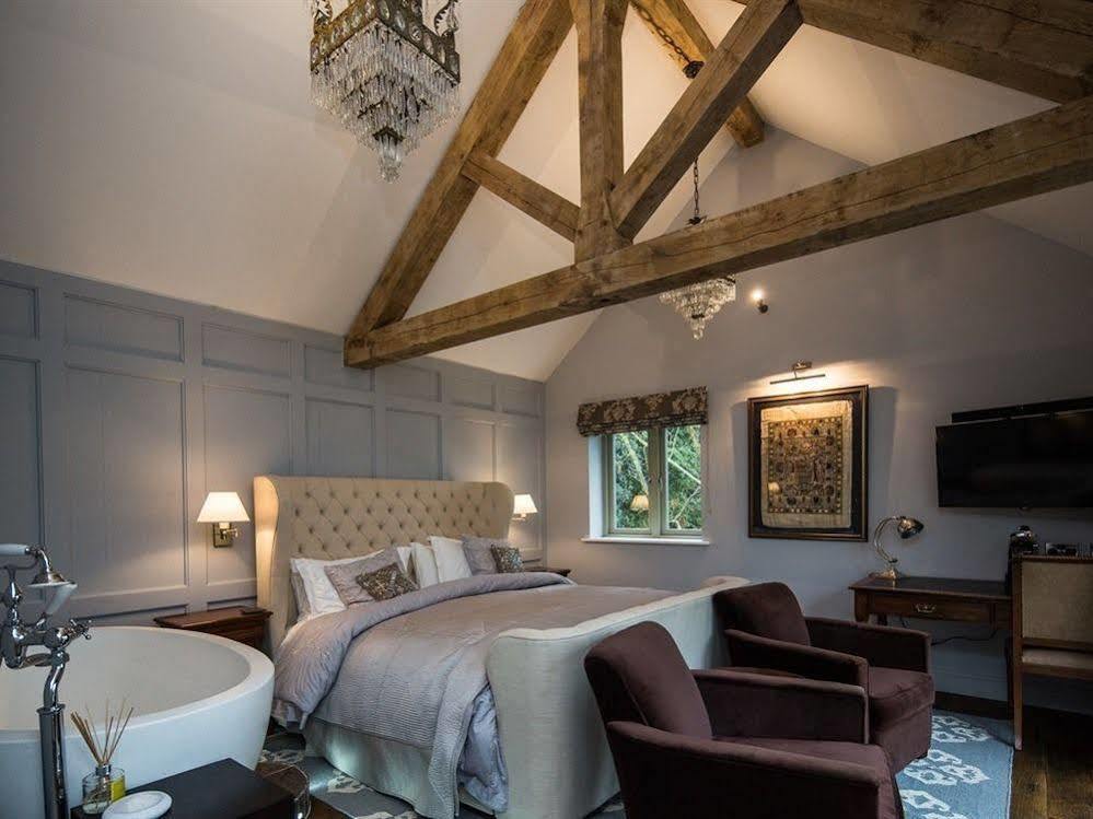 Eagle Mill Hotel Huntingdon Bagian luar foto